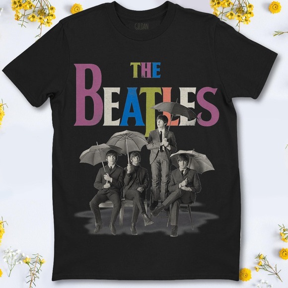 The Beatles in the Rain T-Shirt Rock Music Unisex T-Shirt For Men Women - Picture 1 of 2